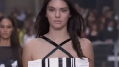 Chanel SS 2015 Fashion Show x Karl Lagerfeld, Gisele Bundchen