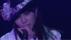 AKB48 - 抱きしめられたら AX