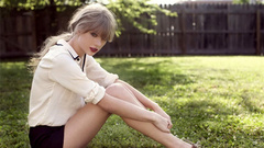 Taylor Swift - We Are Never Ever Getting Back Together & Bad Blood (Mashup)