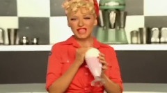 Christina Aguilera - Candyman