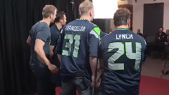 The Tonight Show Celebrity Photobomb With Jimmy Fallon, Chris Pratt And Chris Evans