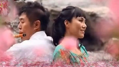 乌兰托娅 - 桃花开满三月天