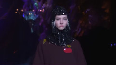 Top Model Sasha Luss