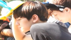 Chanyeol's Sad Story In Disneyland