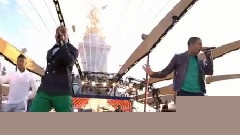 Everybody In Love & She Makes Me Wanna