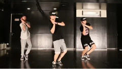 TFBOYS,易烊千玺 - 易烊千玺 舞蹈 三人版