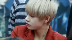 签售会上的金泰泰