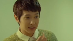 池贤宇与学生下课道别 Cut