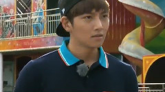 池昌旭羞涩出场