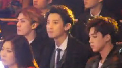 灿烈在台下听Problem