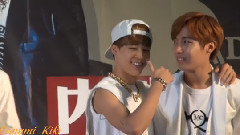 防弹少年团北京签售 传话小环节