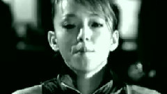 安室奈美惠 - 危险警告