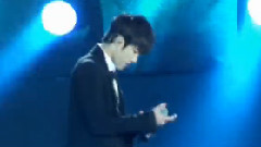 明洙快来看看我是不是流鼻血了