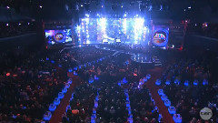 5 Seconds of Summer - She Looks So Perfect