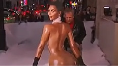 金-卡戴珊的丰臀扫雪机