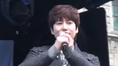 Surprise Mini Concert At Ewha Women' University