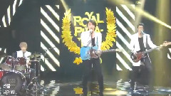 Royal Pirates - Love Toxic - KBS音乐银行 现场版 14/09/12
