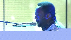 Black Eyed Peas - Alive & Don't Phunk With My Heart