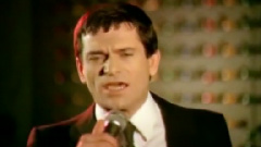 Esi Milas Stin Kardia Mou