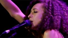 Corinne Bailey Rae - Closer In Williamsburg