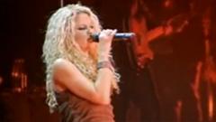 Shakira - Poem To A Horse