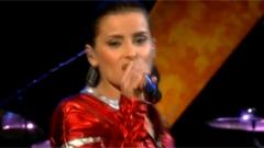 Nelly Furtado - Give It To Me The View