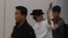 G-Dragon(BigBang) - 香港机场出境