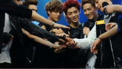 闪耀 EXO三周年快乐