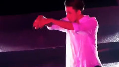 Baby Don't Cry 吴世勋饭拍剪辑版