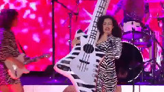 Famous & Drop That Kitty