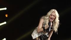 Carrie Underwood - Blown Away