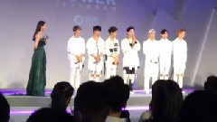 亚洲风尚影响力组合领奖