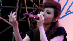 飞儿乐团 - 微光