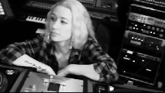 Iggy Azalea,T.I. - Murda Bizness