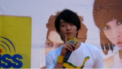 大嘴巴 - 爱不爱我