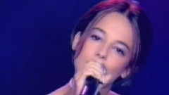 Alizee - Parler Tout Bas