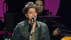 Bruno Mars - Billionaire & Just The Way You Are Jingle Ball