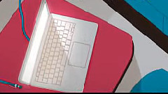 Nico - インタビュア