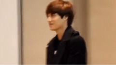 吴世勋高中毕业典礼