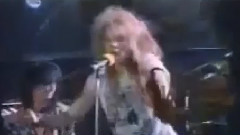 Guns N' Roses - Knocking On Heaven's Door