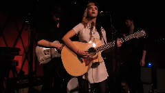 Melanie Martinez - 1x5 Songwriter Showcase