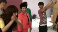 大嘴巴 - 没礼貌