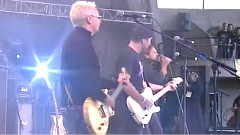 Pearl Jam - Keep On Rockin' In The Free World