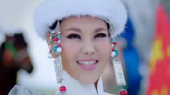 乌兰图雅 - 站在草原望北京