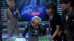 吻功大考验之吸乒乓球