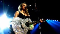 Taylor Swift,Paula Fernandes - Long Live