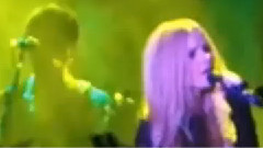 Avril Lavigne - Smile