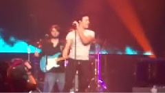 Lo Mejor De Aqui Y De Alli