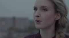 Leslie Clio - Twist The Knife