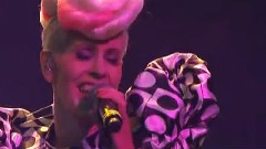 America Live Elama Lapselle